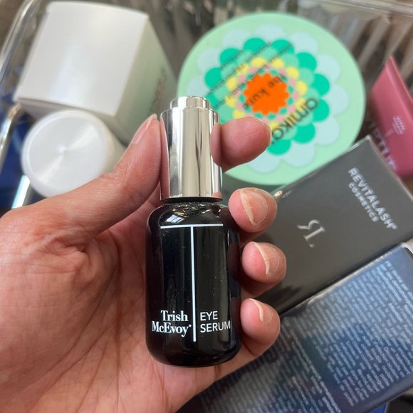 Trish McEvoy Silver-Capped Eye Serum
